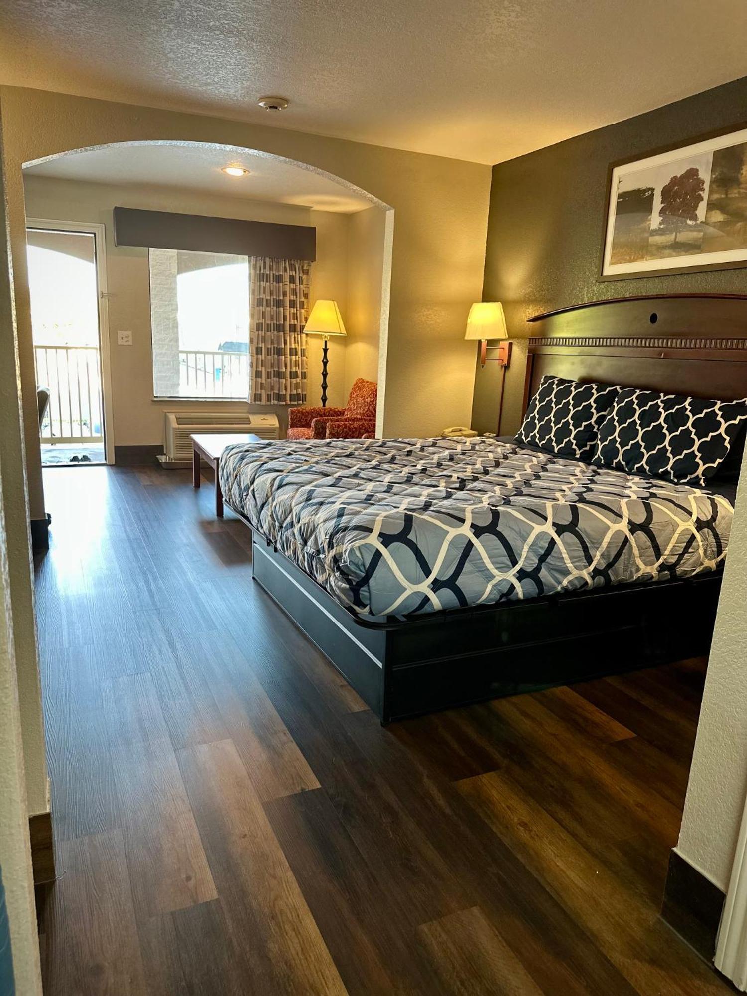 Magnolia Inn And Suites מראה חיצוני תמונה
