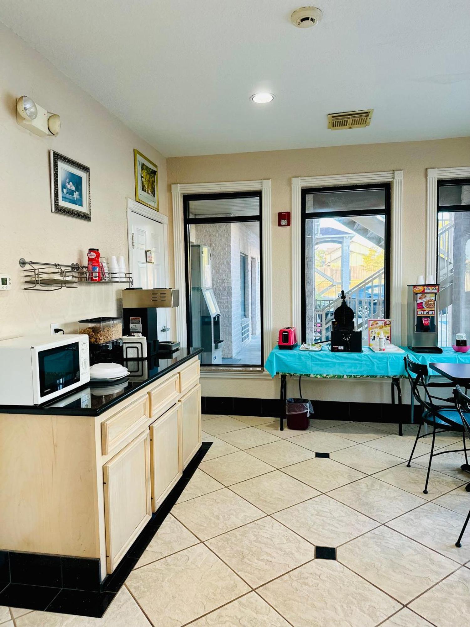 Magnolia Inn And Suites מראה חיצוני תמונה