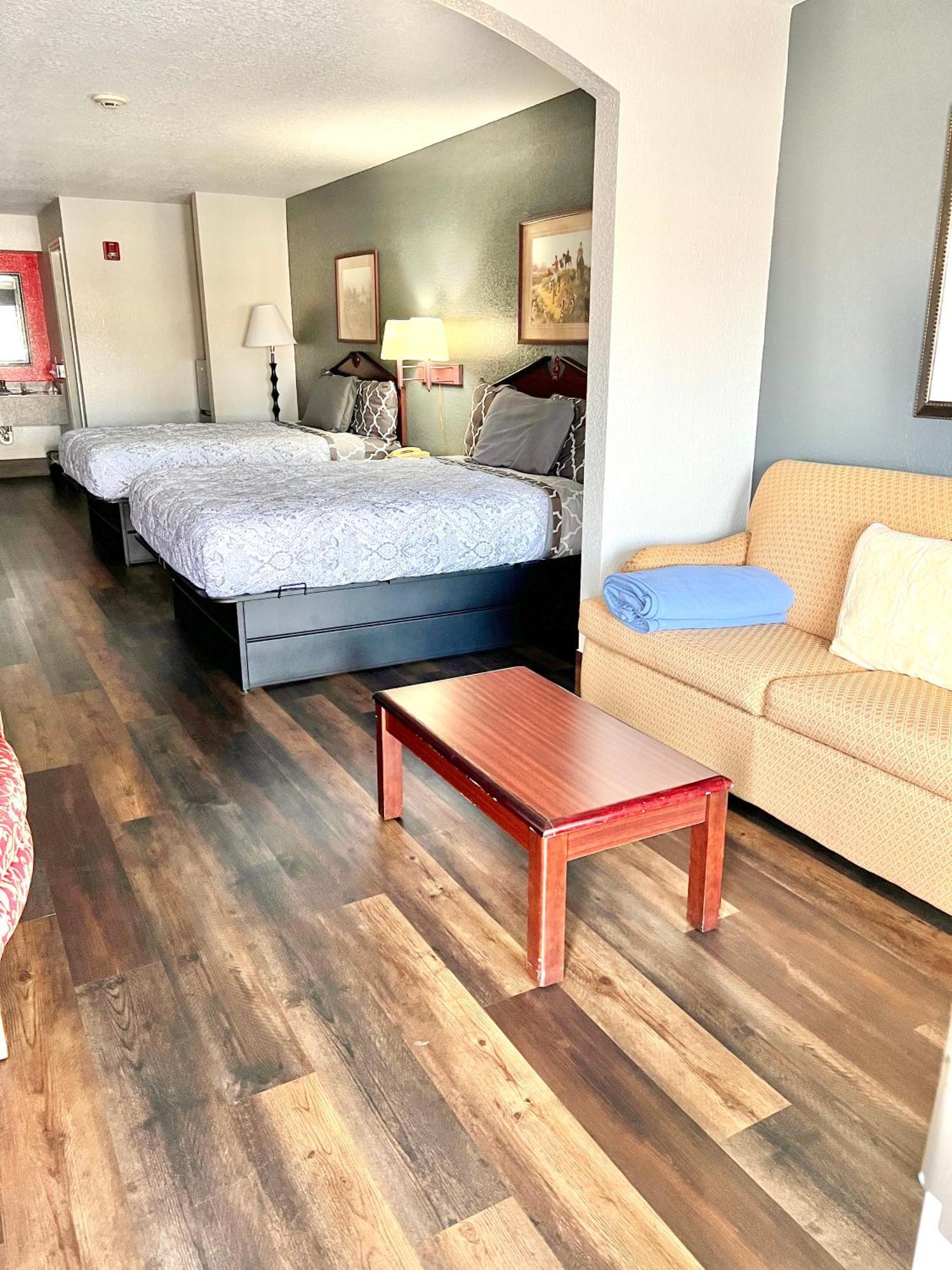 Magnolia Inn And Suites מראה חיצוני תמונה